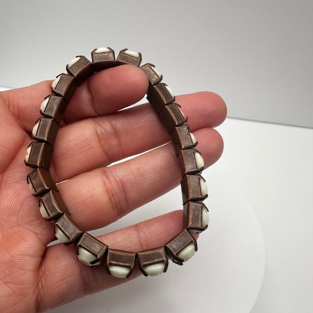 Vintage 80s White Opaque Crystal Bracelet Bronze Tone Women's Jewelry - Picture 9 of 10